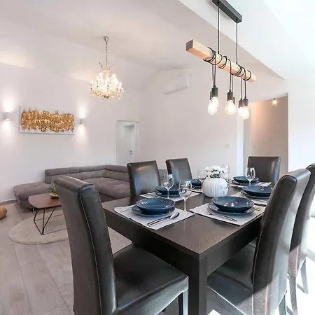 Adrijana 2 Apartament *