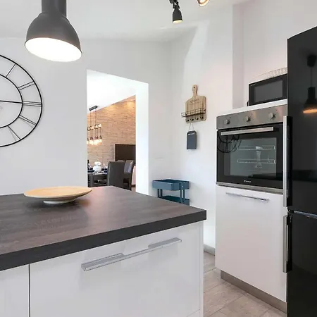 Apartment Adrijana 2 *
