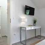 Adrijana 2 Apartment Porec